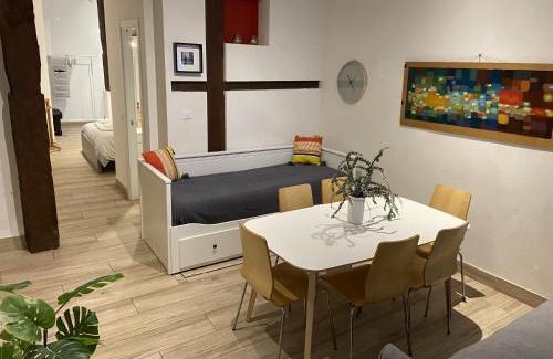 Palacio Apartamento | Opera-Suites Luxury La boheme, in the very center of Madrid.