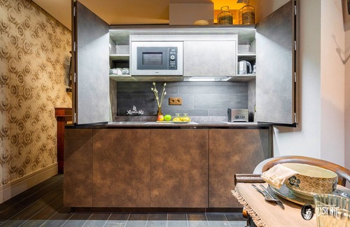 Moscardo Apartamento | Apartamento Opium Den by Justine Apartments