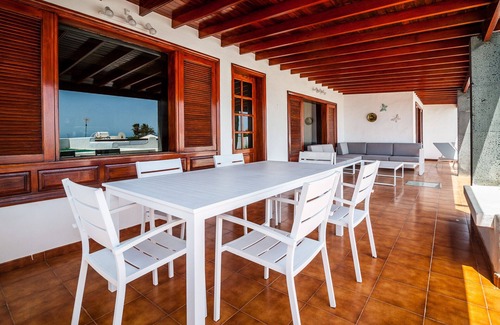 Playa del Cable Villa | ¡OPORTUNIDAD! Magnífica Villa al lado del mar