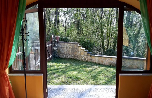 SantʼOreste Apartamento | apartamento "naranja" en villa cerca de Roma