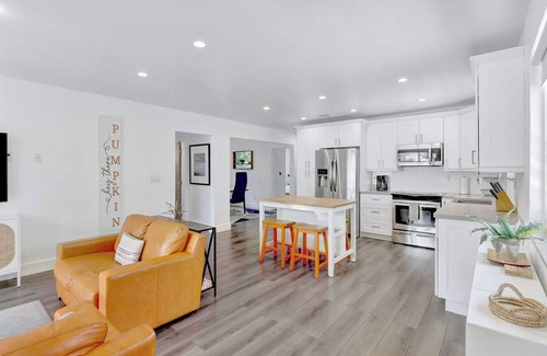Nurmi Isles Apartamento | Orange Dream in the Sky, Pool 3 bed 2 bath