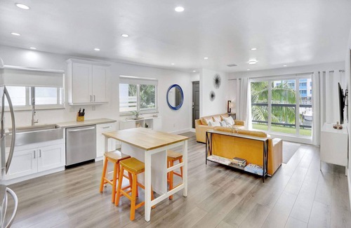 Nurmi Isles Apartamento | Orange Dream in the Sky, Pool 3 bed 2 bath