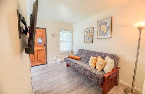 Bankers Hill Casa | Orange Grove Cottage in Bankers Hill