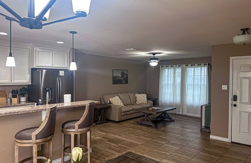 Orange Grove Casa | Orange Grove Country Home, 3-bedroom/2 bath