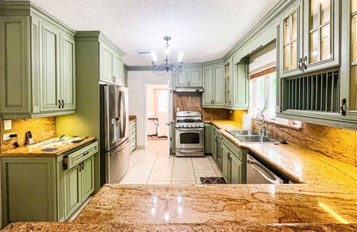 Nassau Casa | Orange Hill Beach House , private Pool & Jacuzzi