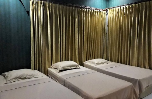 Sukajadi Hotel | Orange Home Syariah