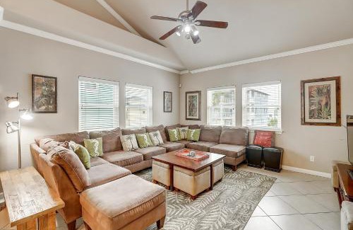 Safe Harbor Casa | Orange Seahorse House KD682