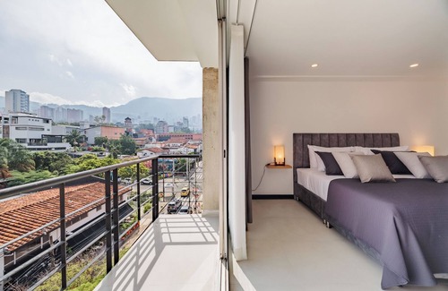 Patio Bonito Apartamento | Orange Suites 505