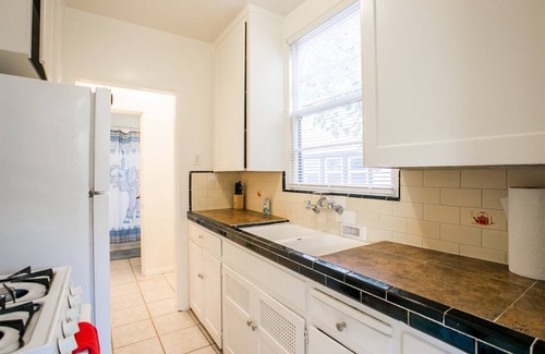 Bankers Hill Condominio | Orange Tree Cottages Downtown