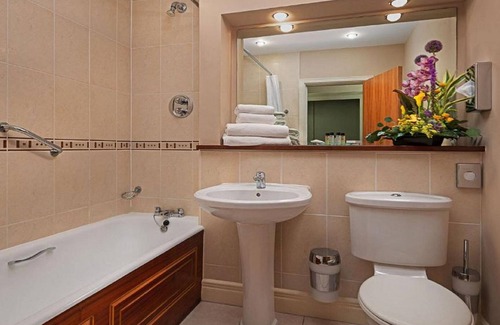 Oranmore Hotel | Oranmore Lodge Hotel, Conference and Leisure Centre