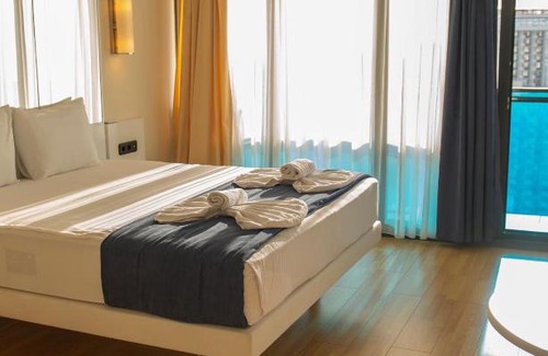 New Boulevard Apartamento | ORBI CiTY Aparthotel Black Sea View