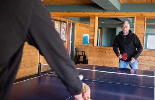 Shelter Cove Hotel | Orca Whale Oceanview Spa and Sauna Penthouse Suite