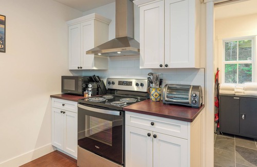 Eastsound Casa | Orcas Island, Purdue Lake Retreat