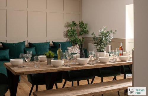 Bont Newydd Casa | Orchard Cottage and Hot Tubs - 15mins To Snowdon