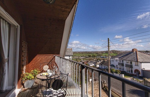 Wadebridge Cabaña | Orchard House, in the bustling town of Wadebridge
