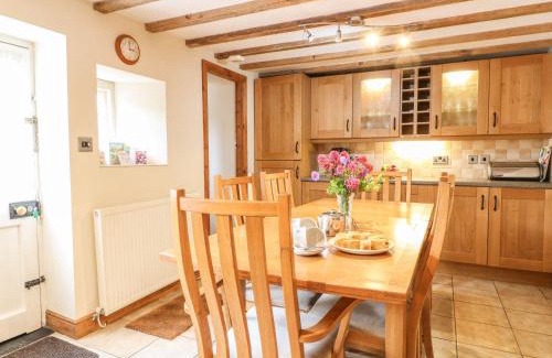 Parwich Casa | Orchard View