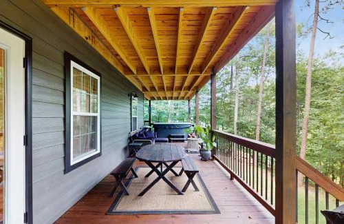 Ellijay Casa | Orchard Wine & Retreat
