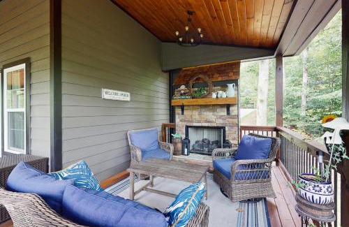 Ellijay Casa | Orchard Wine & Retreat