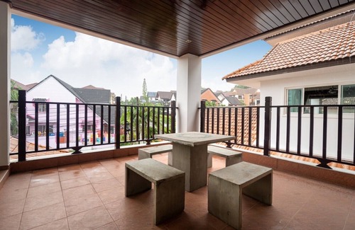 Ratsada Villa | Orchid Pool Villa Phuket
