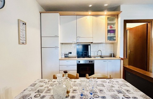 Desenzano del Garda Complejo | Orchiedea Apartment - tres piscinas y un bar a 200 m del lago