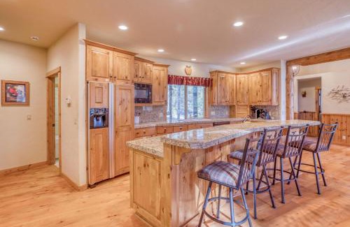 Deer Park Casa | Oregon Loop 1 - Meredith Lodging