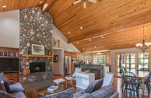 Deer Park Casa | Oregon Loop 36