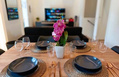 Lissone Apartamento | Orelli House - TriLocal Superior "2 Bedrooms & 2 Bathrooms "
