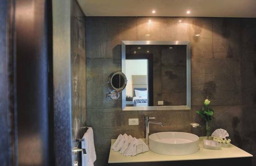 Ain Al Mraiseh Hotel | Orient Queen Homes
