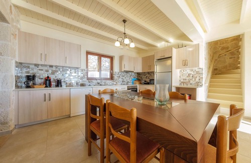 Skinaria Villa | Orient Villas Deluxe