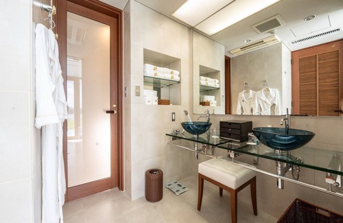 Serakaki Hotel | Oriental Hills Okinawa
