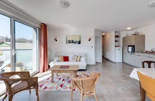 Cran-Gevrier Apartamento | Origami - T3 new & cozy 2 steps from the center of Annecy with WiFi & 🅿️