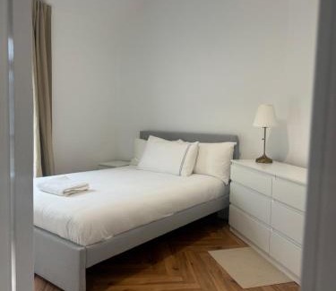 Dublin Casa | Original 1920s City center house fully renovated