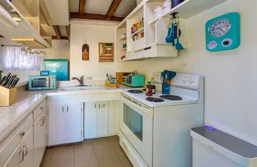 Topanga Casa | Original 1940s Topanga Cottage