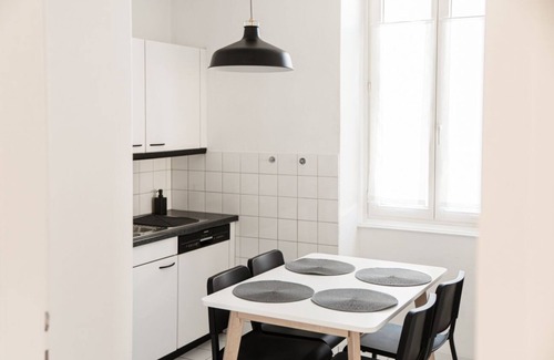 Massagno Apartamento | Apartamento original a pocos minutos de Lugano (Giuka Apartment)
