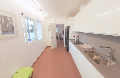 L Almadrava Chalet De Esquí | ORIGINAL VILLA DE 5 DORMITORIOS CON ZONA DE JUEGO Y PISCINA PRIVADA