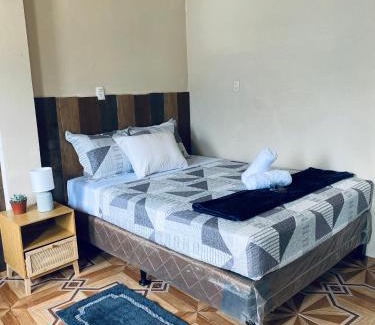 San Pedro La Laguna Apartamento | Orilla - Lakefront Getaway