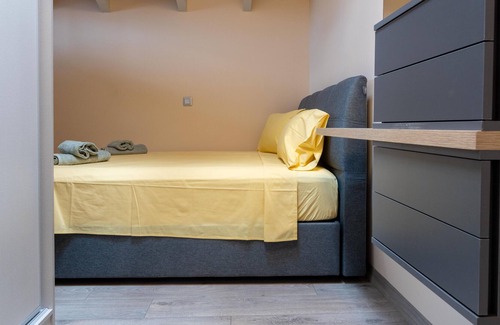 Gythio Apartamento | Orion Maison: Luxury 3-bedroom maisonette in the center of town