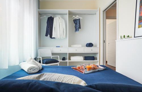Pozzallo Apartamento | Orizzonte Casesicule, Fantastic Sea View with Balcony and Big Windows, Wi-Fi