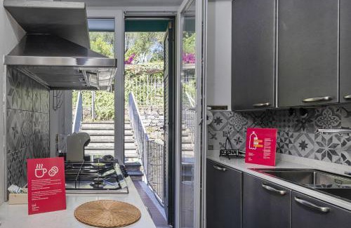 Santa Margherita Ligure Apartamento | Orizzonte Blu with Terrace by Wonderful Italy