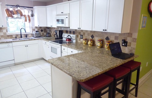 Altamonte Springs Casa | Área de Orlando 5BR / 2BA Home w / Jacuzzi!