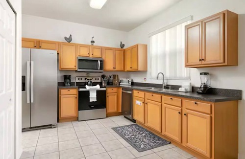 Calabay Parc Casa | Orlando Oasis! Private Pool, Near Disney and Universal Studios! 4BR, 3BA