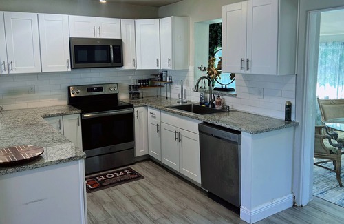 Pine Hills Casa | Orlando pool house 4BR near Universal Studios, Downtown, Arcade game