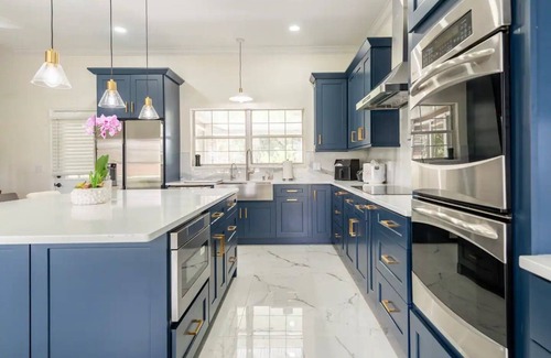 Oviedo Casa | Orlando Spacious Modern Retreat