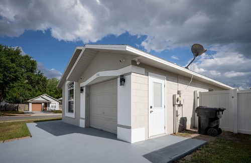 Boggy Creek Apartamento | Orlando Studio - Private Entrance! 30 Mins. From Disney & 10 Mins. From Airport