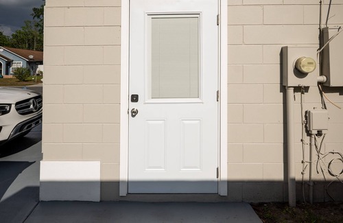 Boggy Creek Apartamento | Orlando Studio - Private Entrance! 30 Mins. From Disney & 10 Mins. From Airport