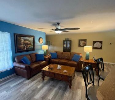 Deltona Lakes Casa | Orlando Theme Parks - Port & Cape Canaveral - Cocoa Beach - Daytona Beach