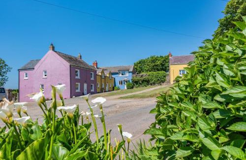 St Brides Casa | Orlandon Farm Cottage