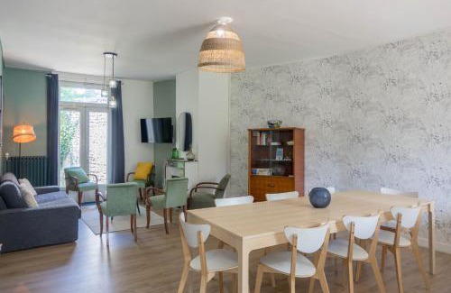 Orleans Casa | ORLEANS - Maison de ville haut de gamme au calme - 4 chambres avec garage - proche de toutes les commodités - LA MAISON D'A COTE