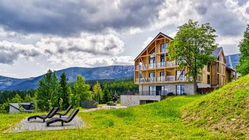 Bierutowice Apartamento | Orlik VIP Residence - Apartament dwupoziomowy Śnieżka Skyline z prywatną sauną