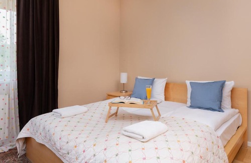 Orlowo Apartamento | Orlowo Park - Spacious Apartment with Winter Garden by Noclegi Renters